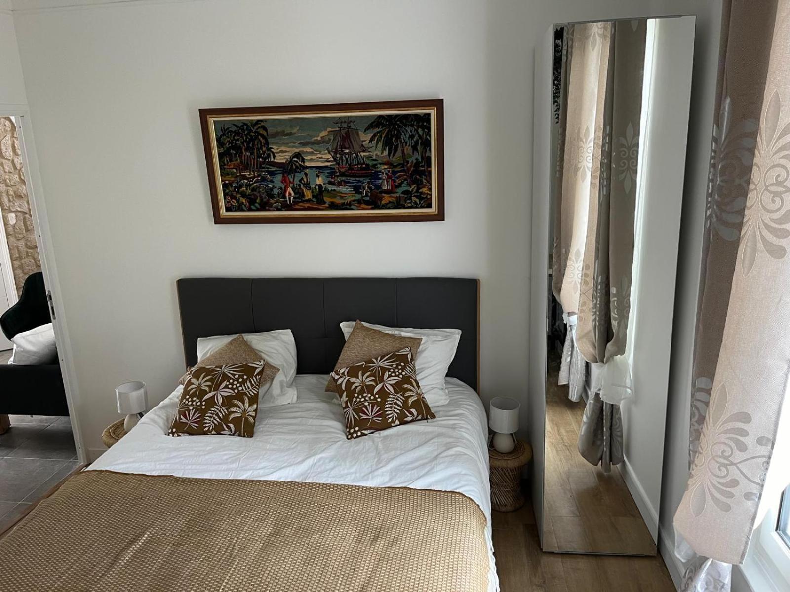 Отель Chambre Tout Confort Limay Экстерьер фото